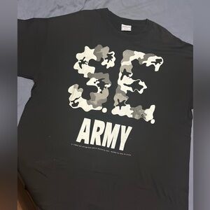 Vintage DC Streetwear "SE Army" Graphic Tee
